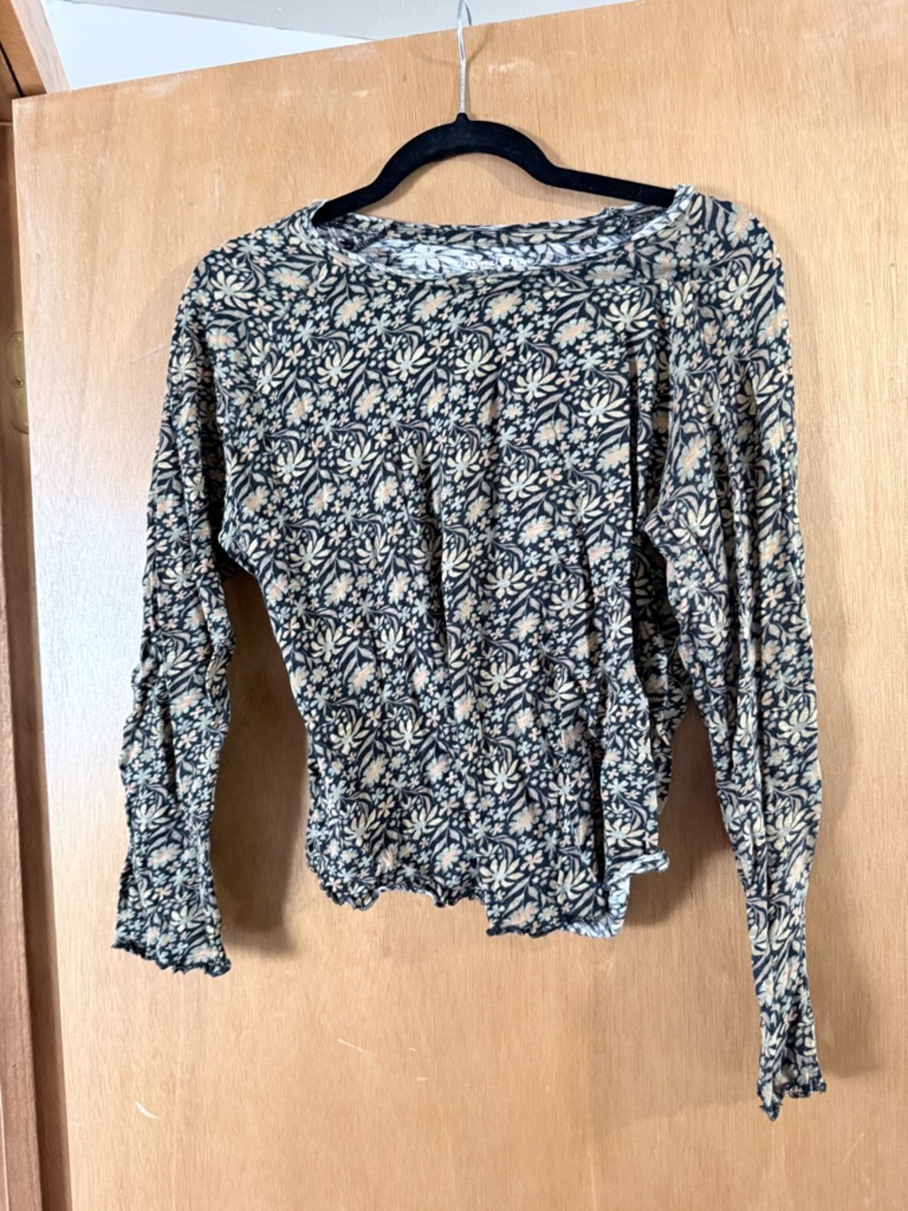 NATURAL LIFE Black Long-Sleeve Floral Top with Cream Print